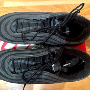 NIKE Air Max 97